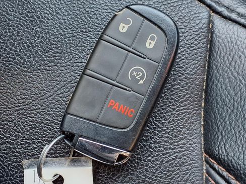Used 2023 Jeep Compass Limited AWD/4WD image 12