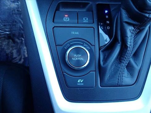 Used 2024 Toyota RAV4 XLE image 20