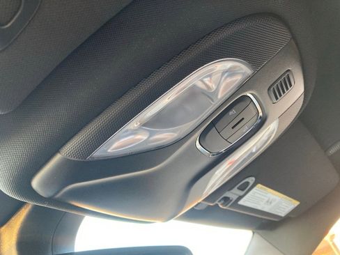 Used 2025 Jeep Compass Latitude image 27