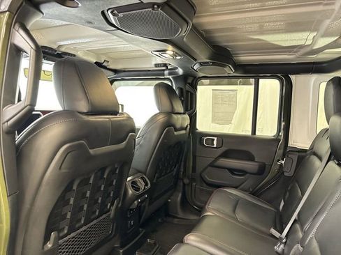 Used 2021 Jeep Wrangler Unlimited Rubicon AWD/4WD image 13