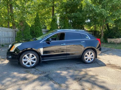 Used 2015 Cadillac SRX Performance w/ Driver Awareness Package AWD/4WD image 2