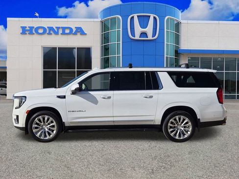 Used 2024 GMC Yukon XL Denali w/ Advanced Technology Package image 6