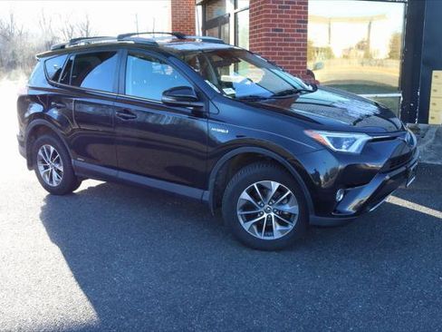 Certified 2017 Toyota RAV4 XLE image 1