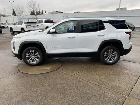 New 2026 Chevrolet Equinox LT image 5