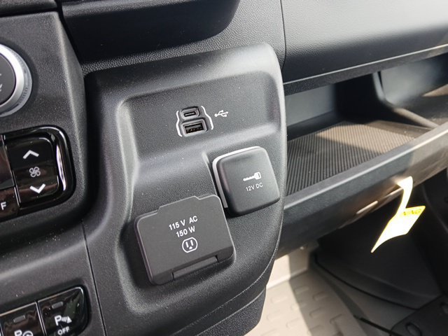New 2026 RAM ProMaster 3500 w/ Advanced Safety Group FWD image 29