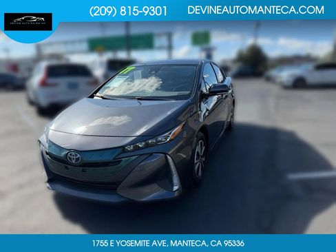 Used 2017 Toyota Prius Prime Premium w/ Carpet Mat Package image 3