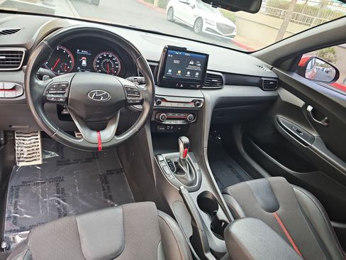 Used 2019 Hyundai Veloster Turbo FWD image 14