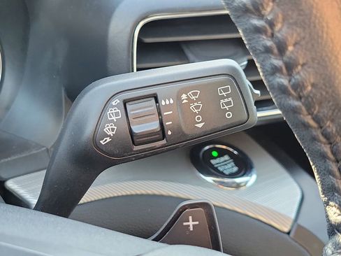 Used 2020 Ford Explorer XLT w/ Equipment Group 202A image 16