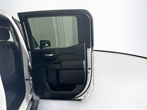 Used 2020 Chevrolet Silverado 1500 Custom w/ Custom Value Package image 30