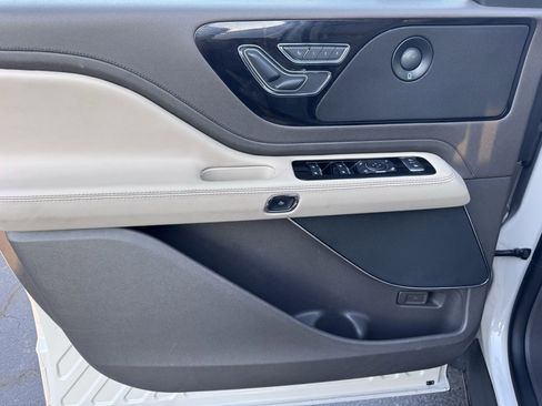 Used 2023 Lincoln Aviator Reserve w/ Equipment Group 201A image 22