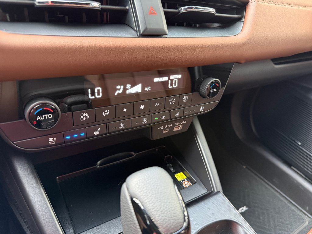 Used 2026 Subaru Outback Touring XT AWD/4WD image 24