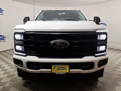Used 2024 Ford F250 XLT w/ Black Appearance Package AWD/4WD image 3
