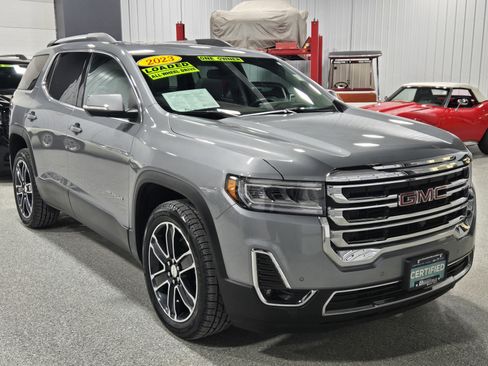 Certified 2023 GMC Acadia SLT w/ Technology Package image 7