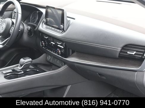 Used 2021 Nissan Rogue SL FWD image 6