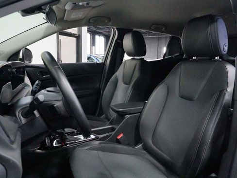 Used 2025 Buick Encore GX Preferred FWD image 30