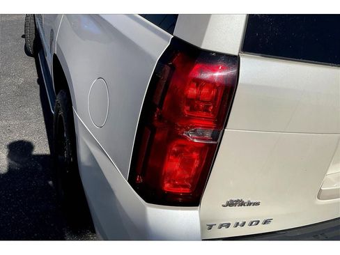 Used 2015 Chevrolet Tahoe LTZ image 30
