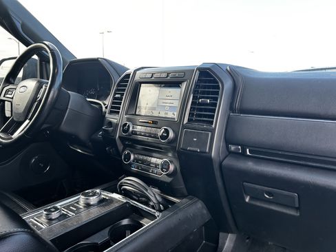 Used 2018 Ford Expedition Limited w/ Equipment Group 301A image 14
