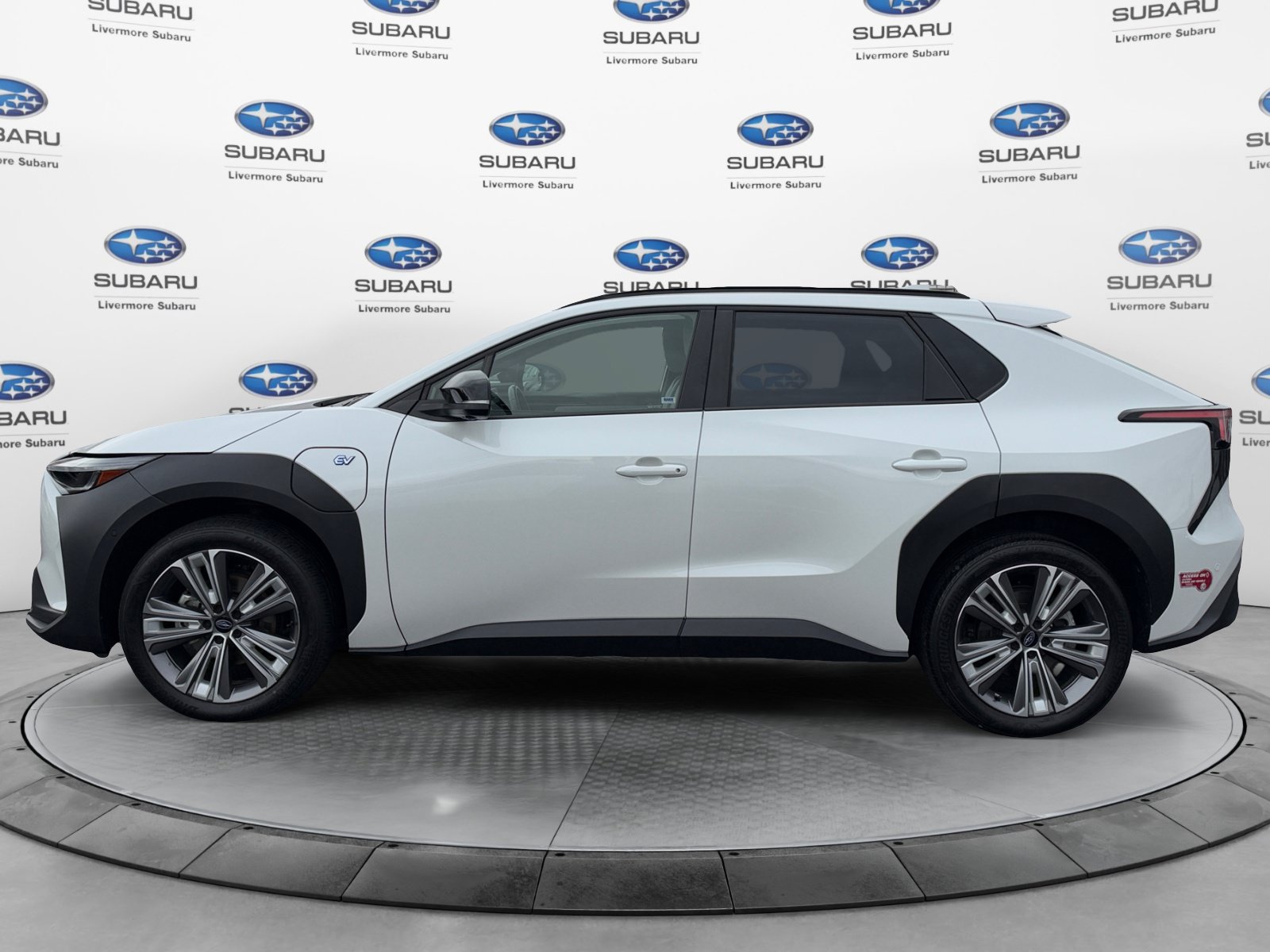 Used 2023 Subaru Solterra AWD image 3