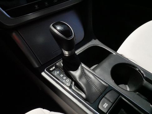 Used 2016 Hyundai Sonata SE FWD image 25