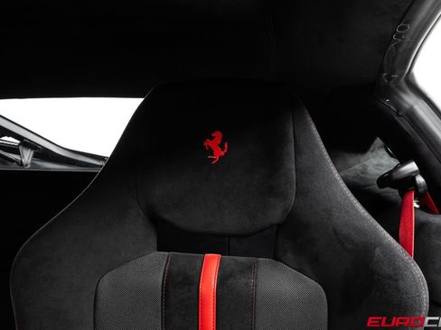 Used 2020 Ferrari 488 Pista Coupe RWD image 42