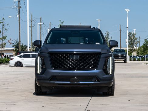 Used 2025 Cadillac Escalade Sport Platinum AWD/4WD image 43