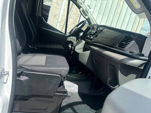 Used 2025 Ford Transit 250 Low Roof w/ Exterior Upgrade Package RWD image 29