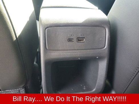 Used 2024 Chevrolet Trax LT image 10