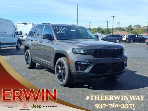 New 2025 Jeep Grand Cherokee Limited w/ Black Appearance Package image 1
