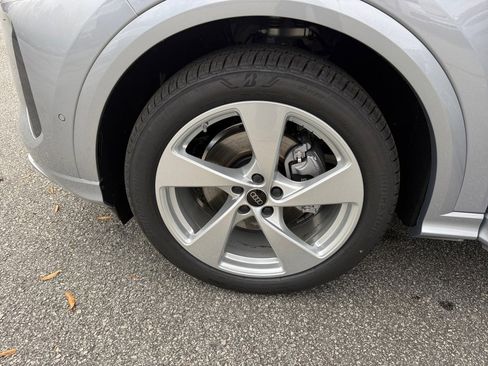 New 2025 Audi Q5 Prestige image 27