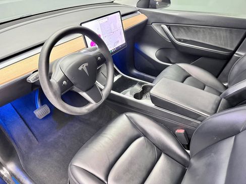 Used 2021 Tesla Model Y Long Range AWD/4WD image 9