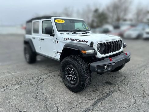 Used 2024 Jeep Wrangler Unlimited Rubicon w/ XTREMEE 35" Tire Package AWD/4WD image 11