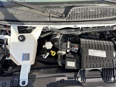 Used 2020 Chevrolet Express 3500 w/ Driver Convenience Package RWD image 25