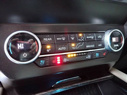 Used 2021 Ford Expedition Max Limited image 26