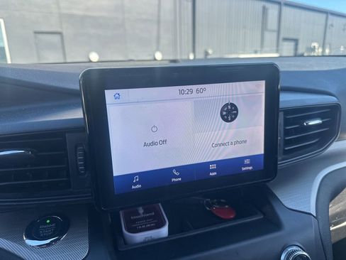 Used 2020 Ford Explorer XLT image 14