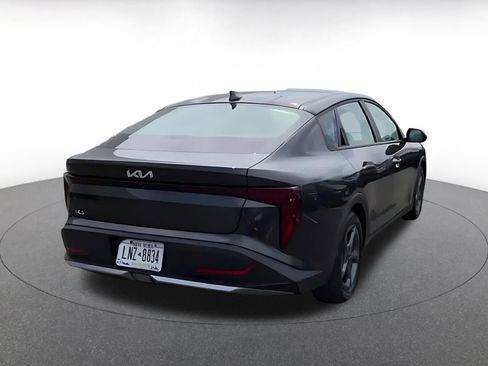 Used 2025 Kia K4 LXS image 15