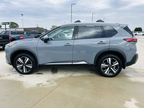 Used 2023 Nissan Rogue SL AWD/4WD image 36