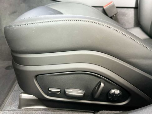 New 2025 Porsche Panamera 4 image 12