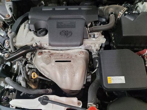 Used 2016 Toyota Camry LE FWD image 30