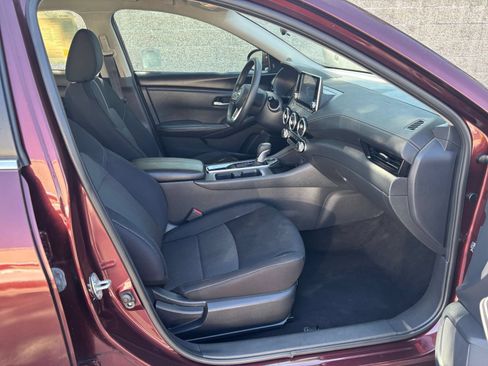 Used 2024 Nissan Altima 2.5 SV FWD image 35