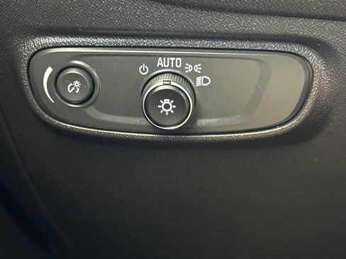 New 2024 Chevrolet Equinox LS image 35