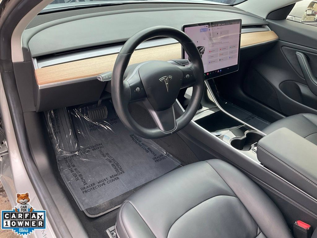 Used 2018 Tesla Model 3 Long Range RWD image 6