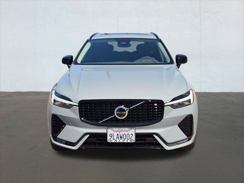 Used 2024 Volvo XC60 B5 Plus AWD/4WD image 2
