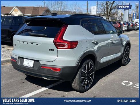 New 2026 Volvo XC40 B5 Ultra w/ Climate Package image 4