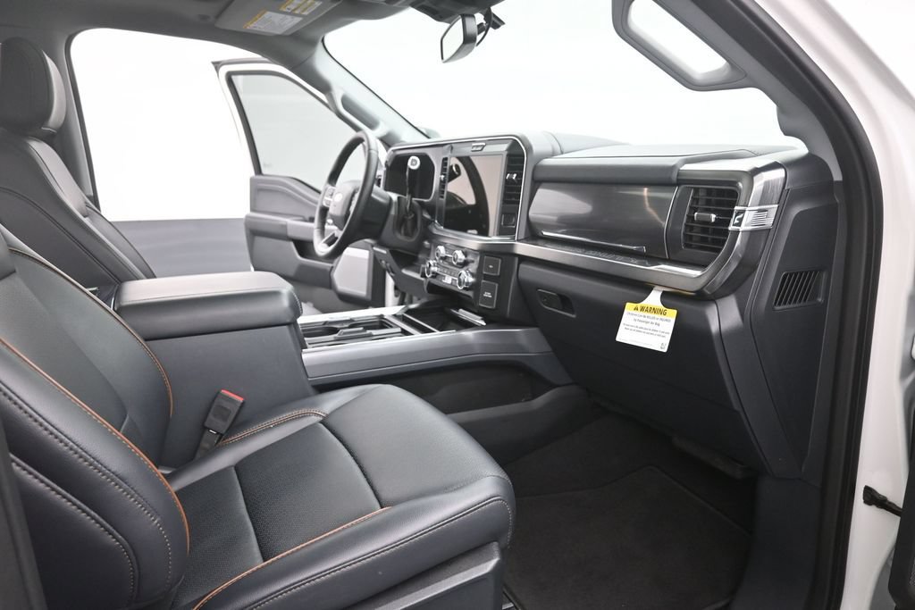 Used 2025 Ford F250 Lariat w/ Black Appearance Package AWD/4WD image 24