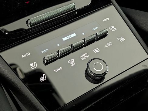 New 2026 Porsche Cayenne Coupe AWD/4WD image 34