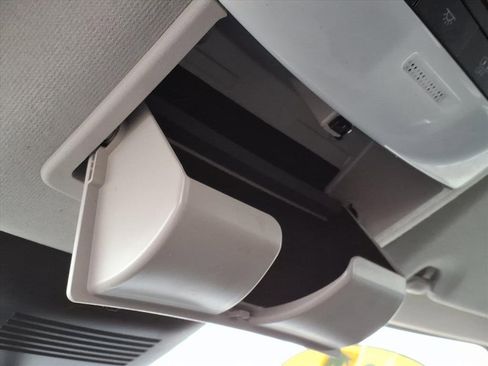 Used 2022 Nissan Sentra SV image 24