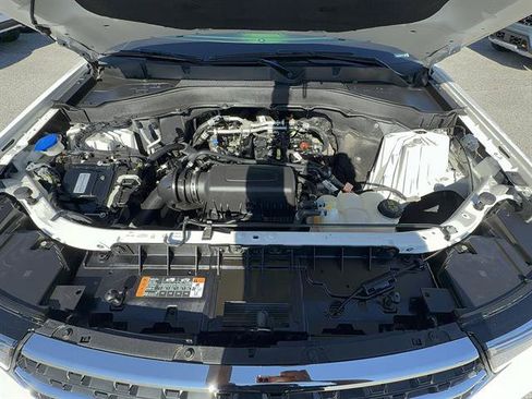 Certified 2023 Ford Explorer XLT w/ Equipment Group 202A AWD/4WD image 29