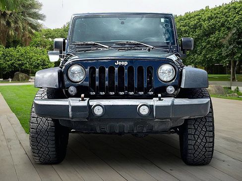 Used 2016 Jeep Wrangler Unlimited Sport w/ Max Tow Package AWD/4WD image 2