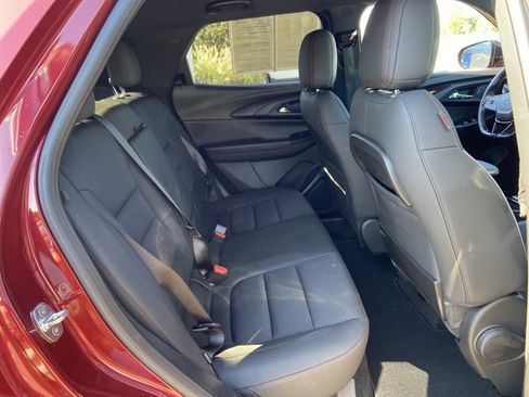 Used 2022 Chevrolet TrailBlazer RS FWD image 17