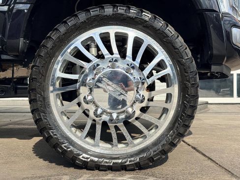 Used 2025 Ford F450 Platinum w/ Platinum Plus Package image 13